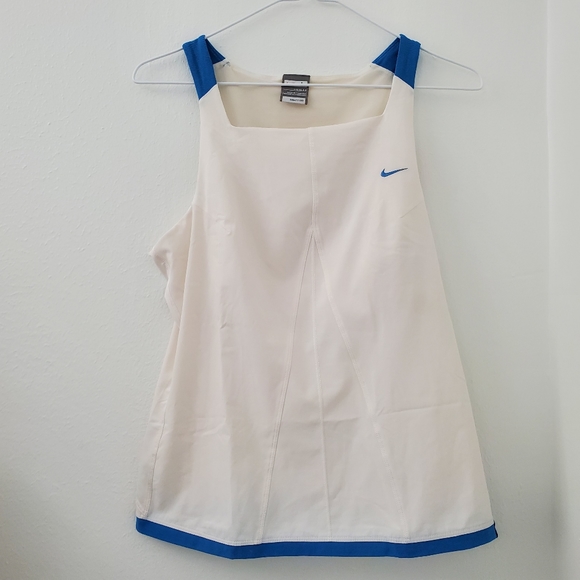 Nike Dri Fit Tennis/Athletic Top (L 14-16) - Picture 7 of 7